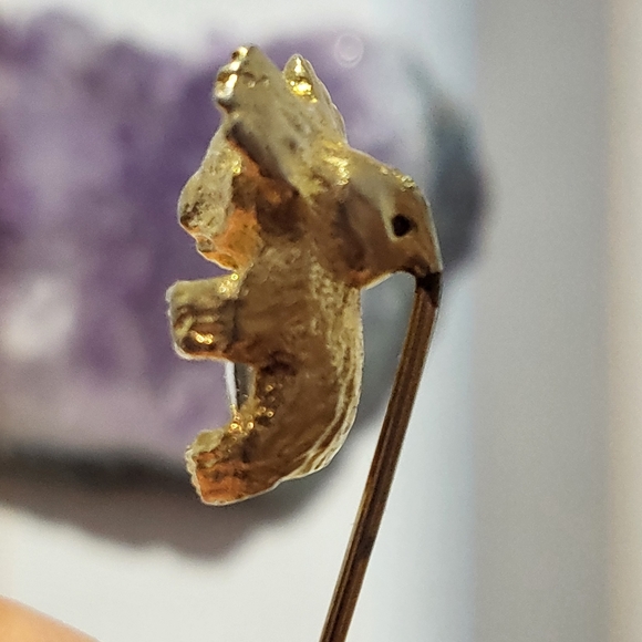 Vintage flower stick pin + bear stick pin - Picture 9 of 10